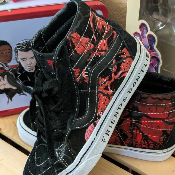 Vans Limited Edition Kids sz 3.5 Stranger Things Sk8 Hi - Picture 1 of 4